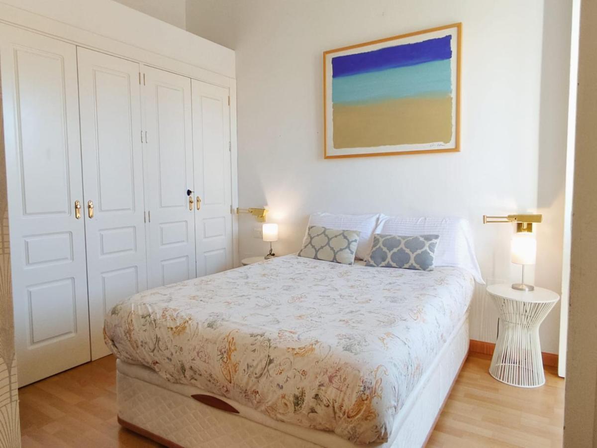 Homeyseville- Lovely Apartment In Seville City Center, Parking Optional Esterno foto