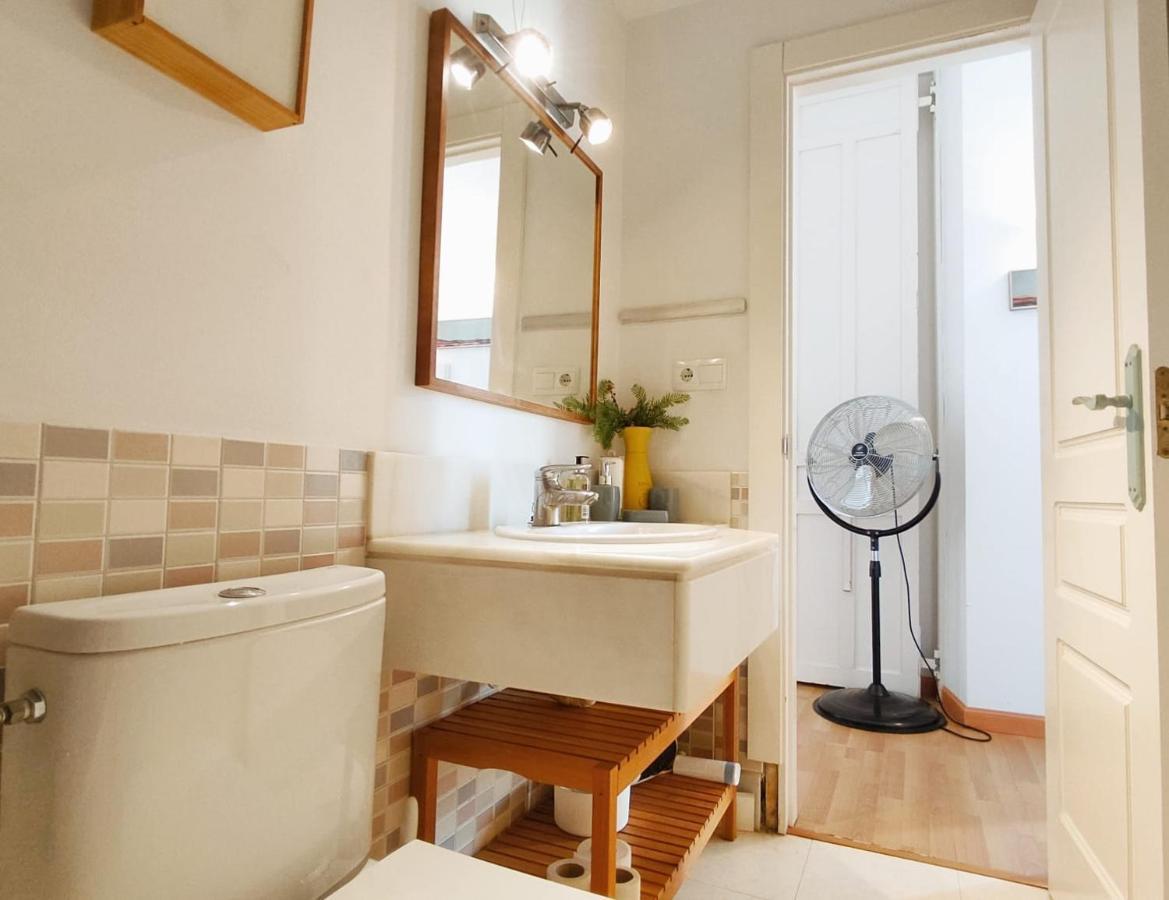 Homeyseville- Lovely Apartment In Seville City Center, Parking Optional Esterno foto
