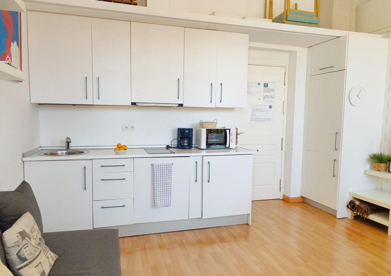 Homeyseville- Lovely Apartment In Seville City Center, Parking Optional Esterno foto